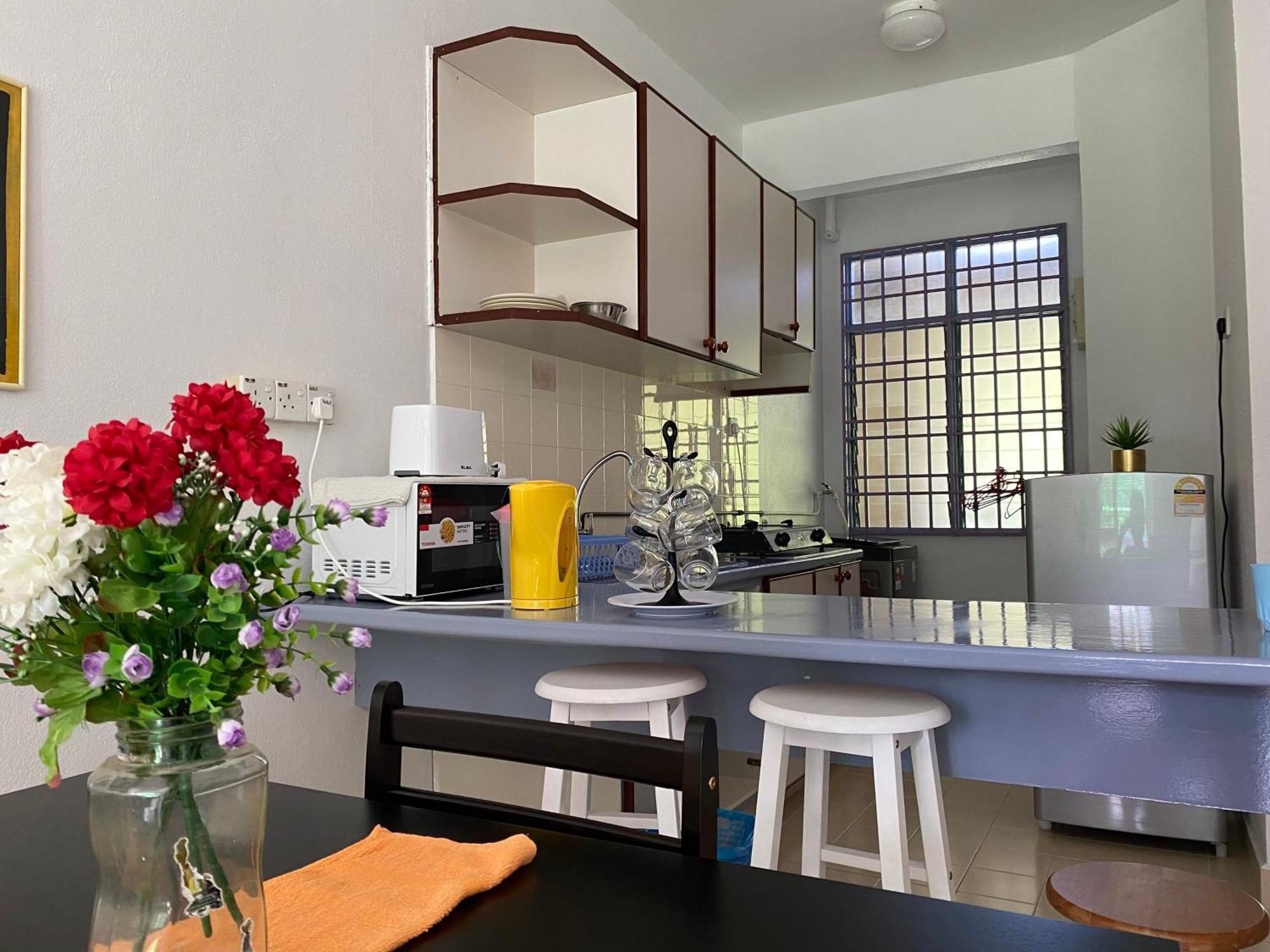 Batu Ferringhi Bayu Emas Apartment Ngoại thất bức ảnh
